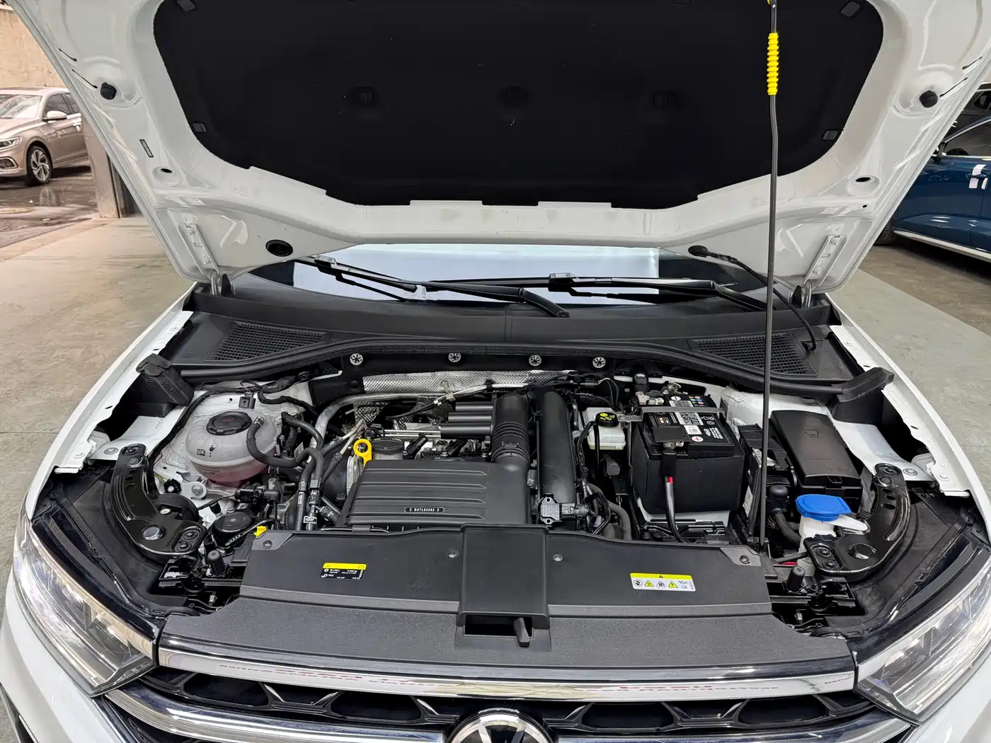 Volkswagen T-ROC 2023 280TSI DSG 2WD Time Edition фото 28