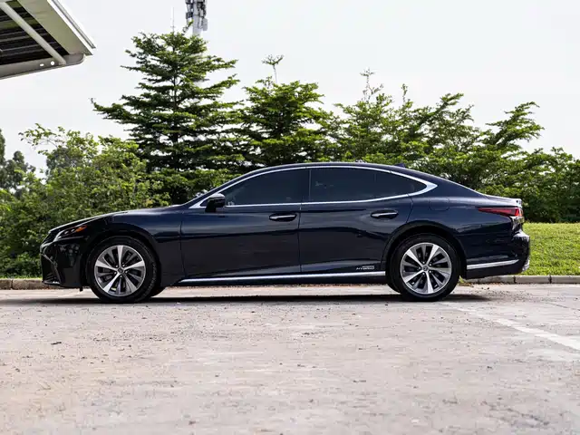 Lexus LS 2020 500h Excellence (China VI) — фото 4