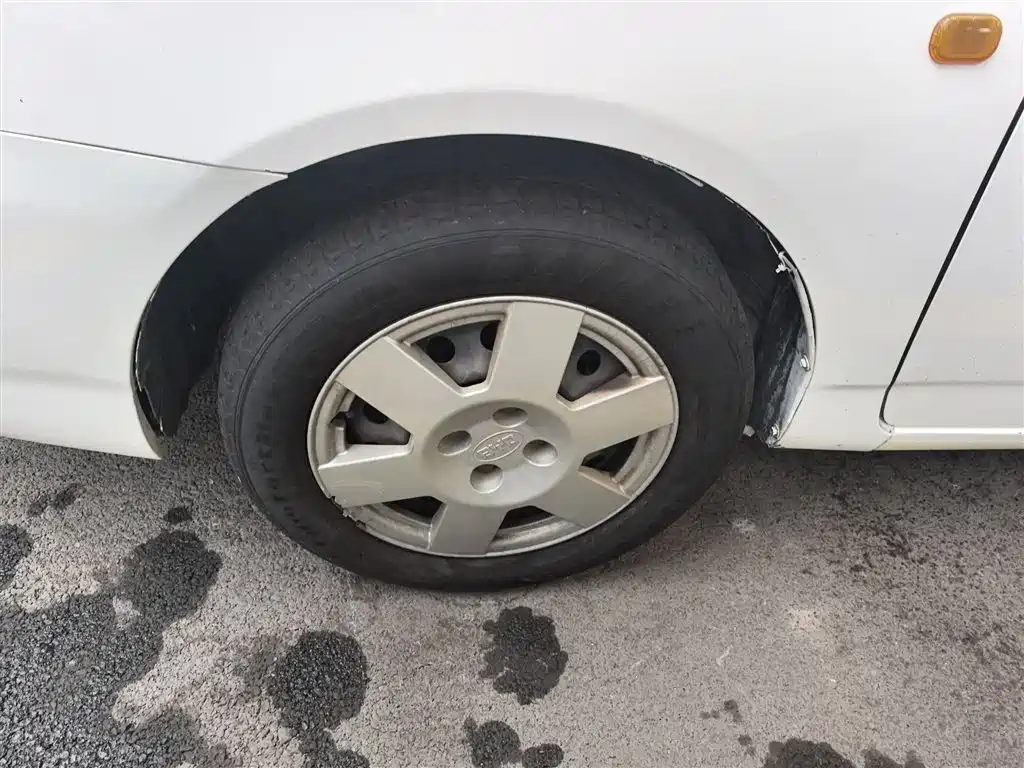 BYD F3 2012 Energy-saving Edition 1.5L Manual Comfort фото 25