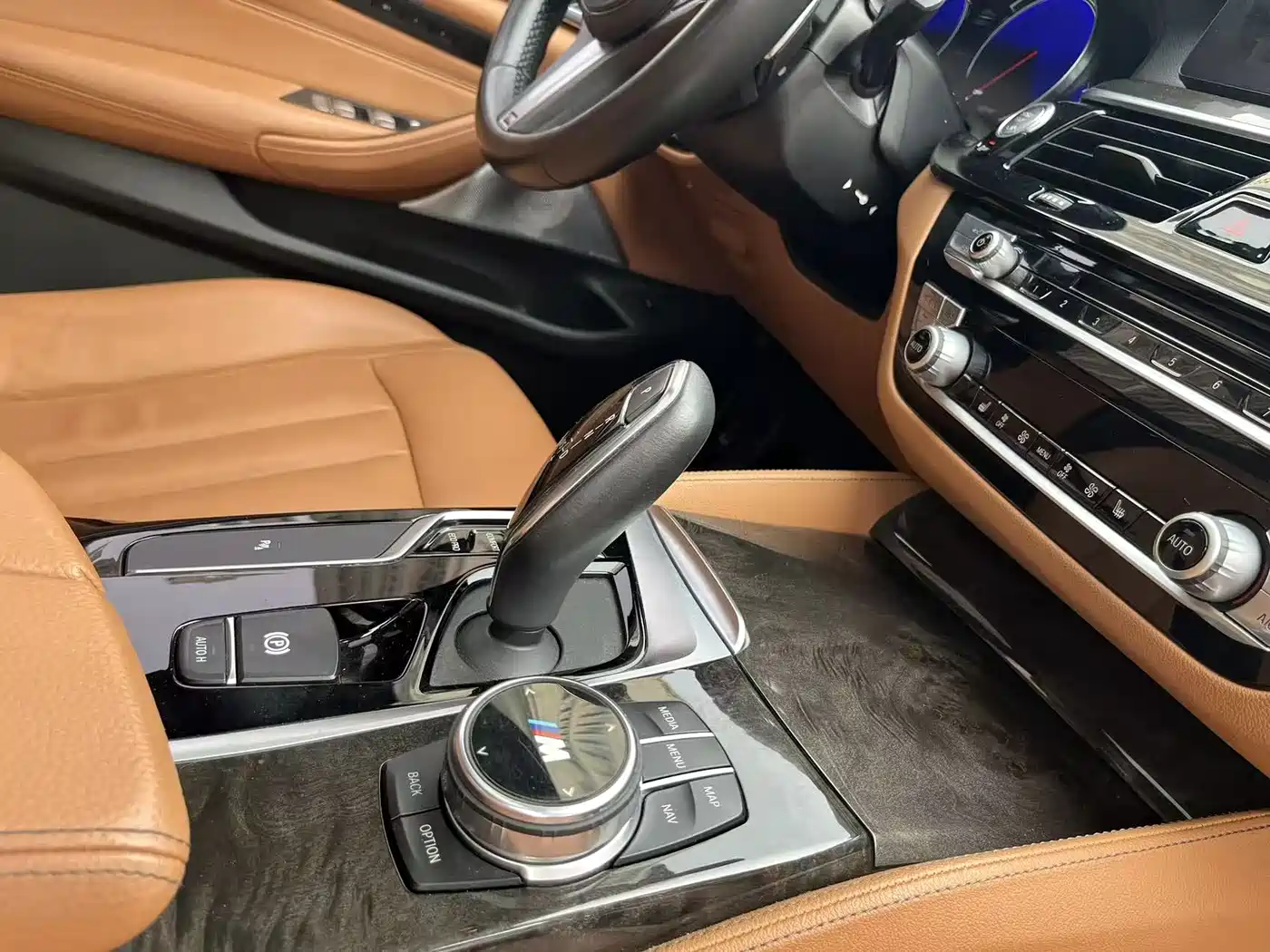 BMW 5 Series 2018 Facelift 530Li Leading M Sport Package фото 21