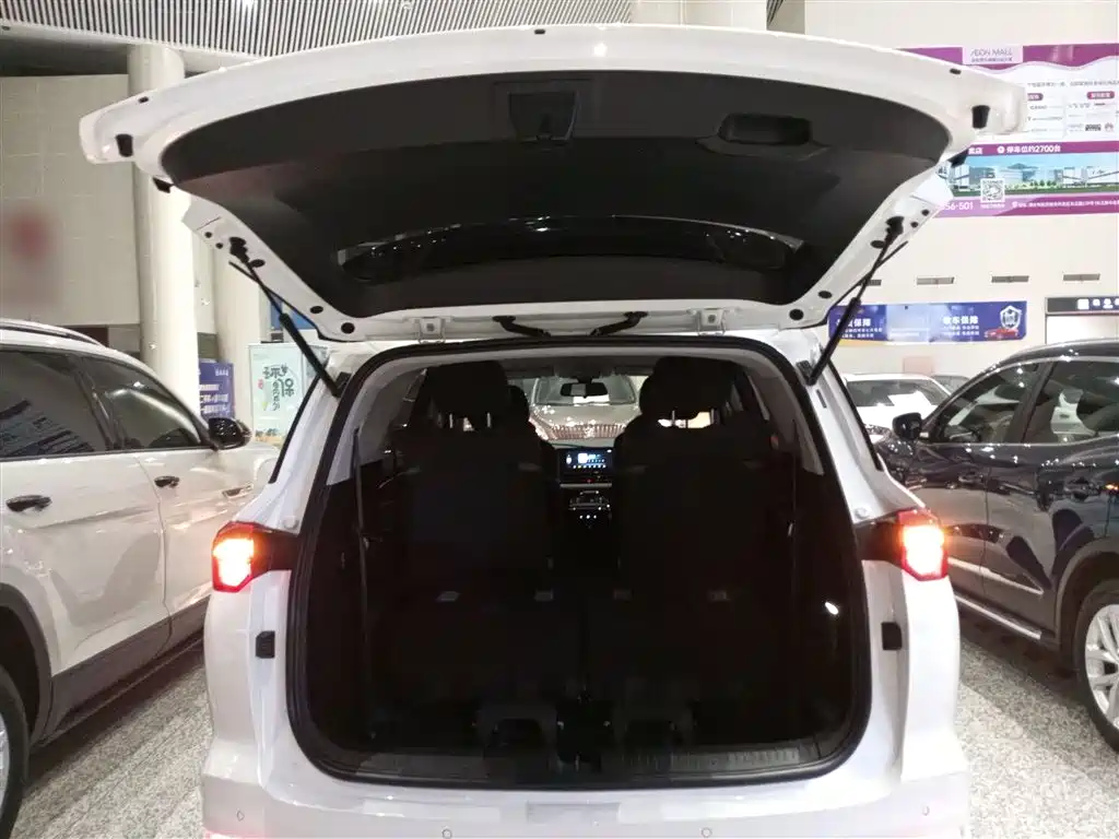Wuling Motors Wuling Victory 2022 2022 1.5T CVT Elite