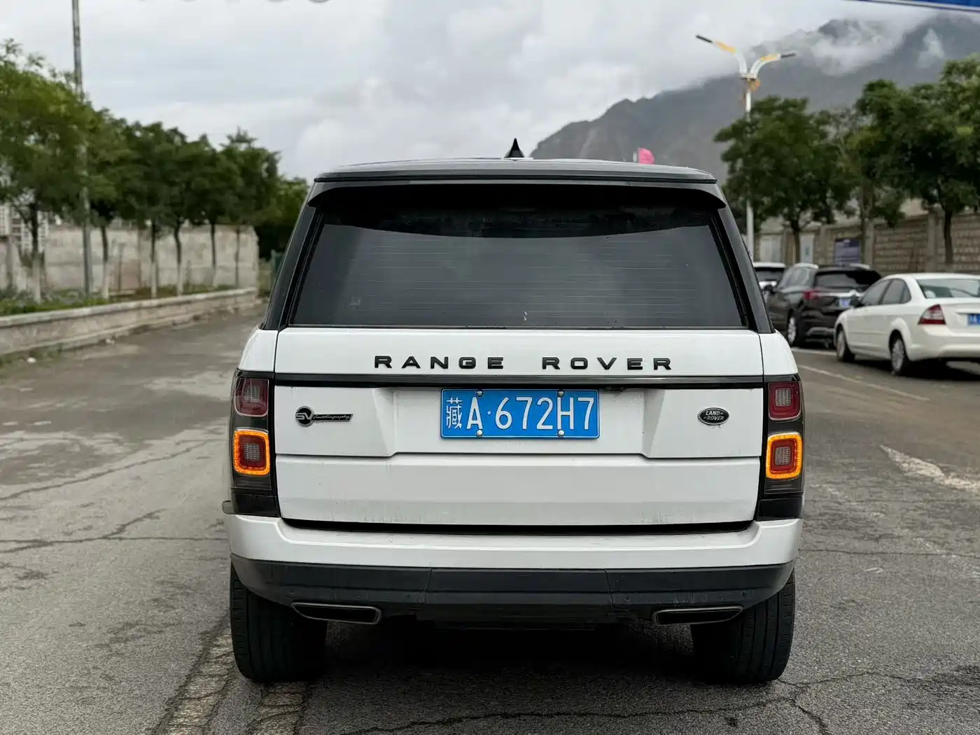 Photo 8 - Land Rover Range Rover