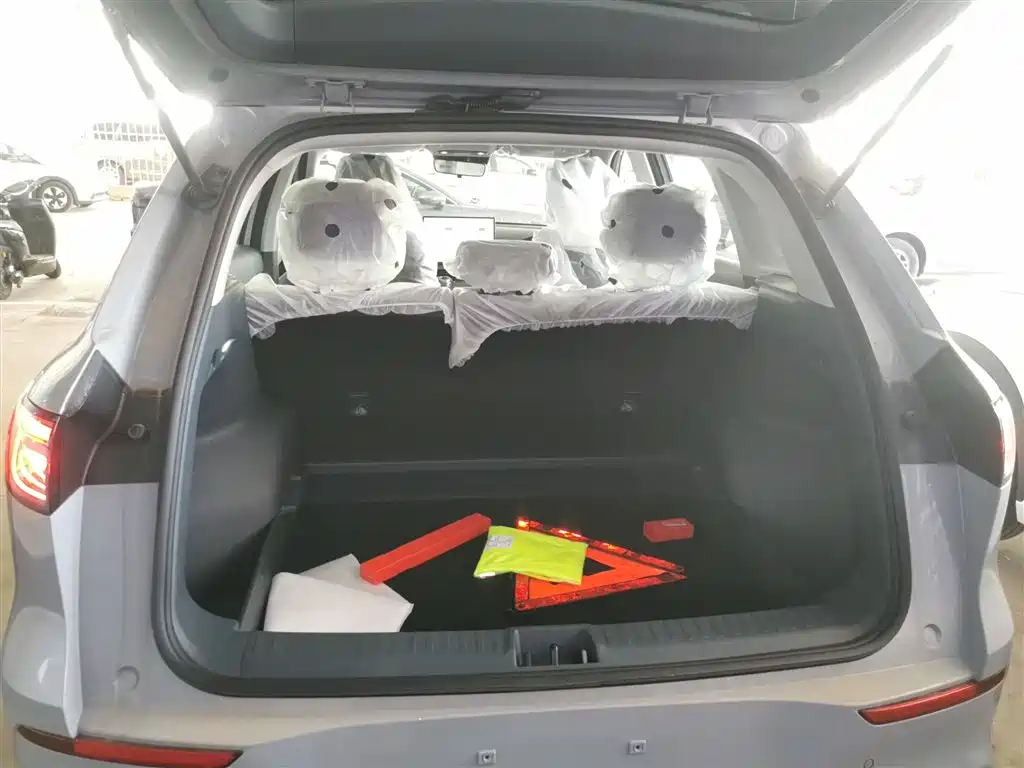 Geely Galaxy Galaxy E5 2026 530km Voyager Edition фото 19