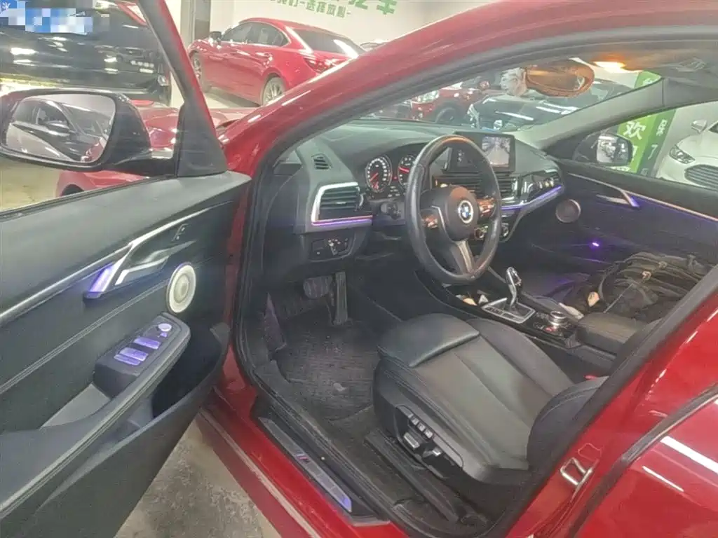 BMW 1-SERIES