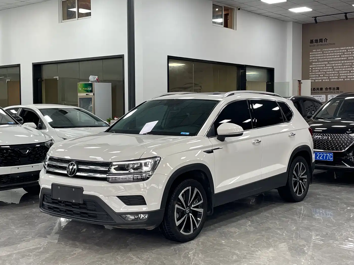 Volkswagen Tharu 2022 280TSI FWD Luxury Edition