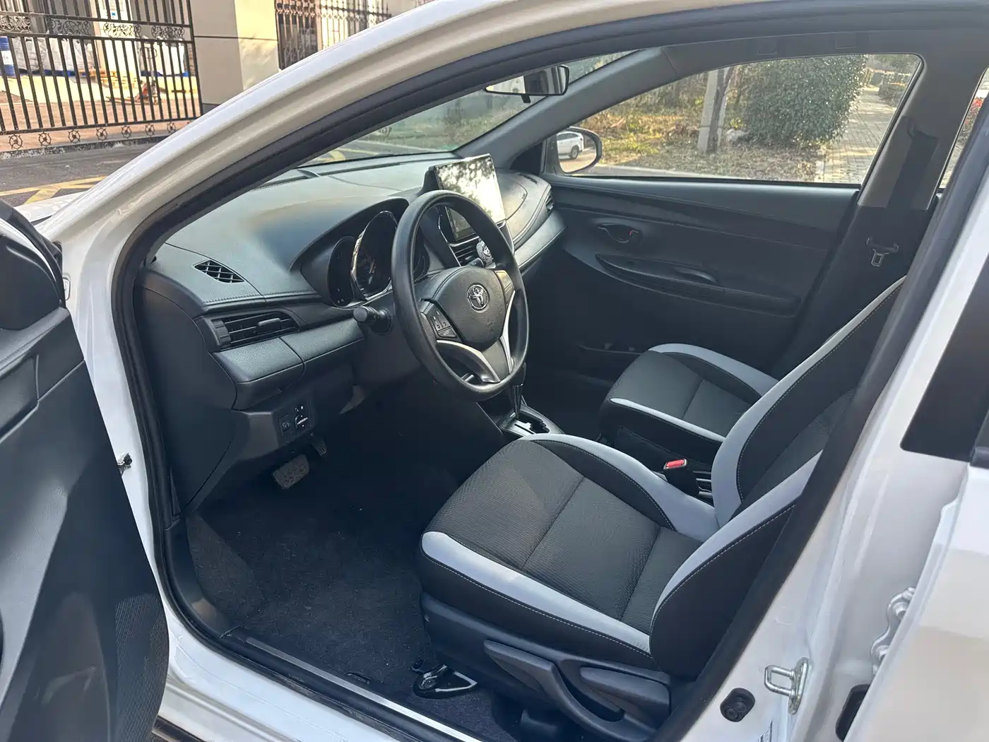 Toyota YARiS L Zhi Xuan 2022 1.5L CVT Leading PLUS Edition фото 7