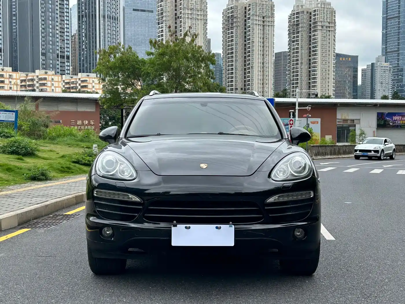 Porsche Cayenne 2011 Cayenne S 4.8L фото 2