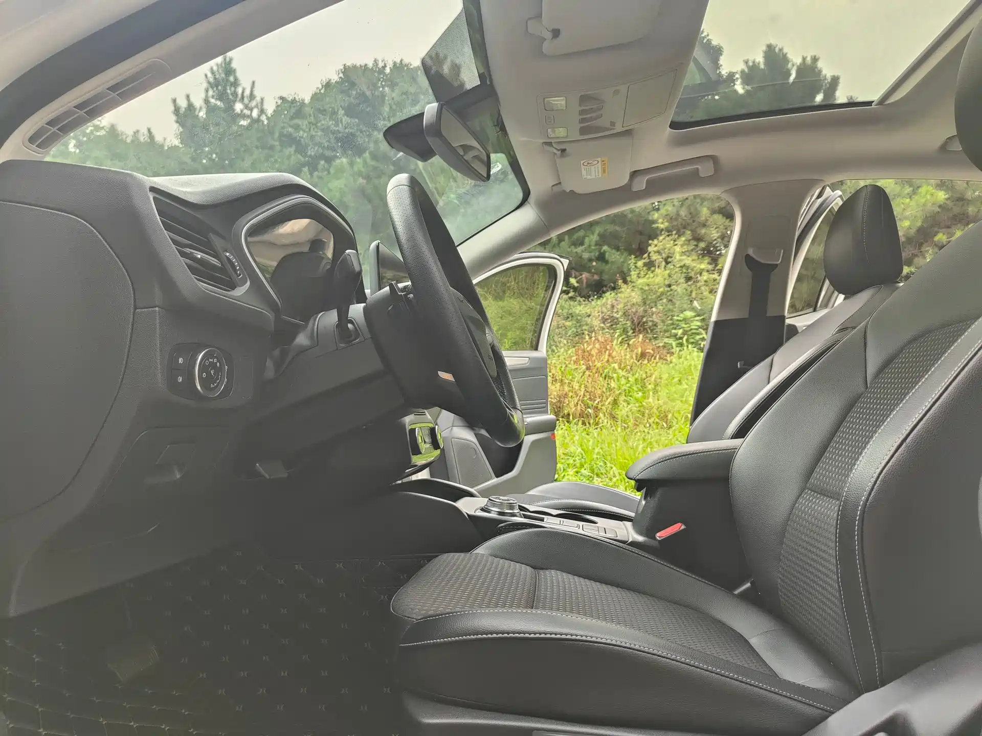 Фото 4 - Ford Focus