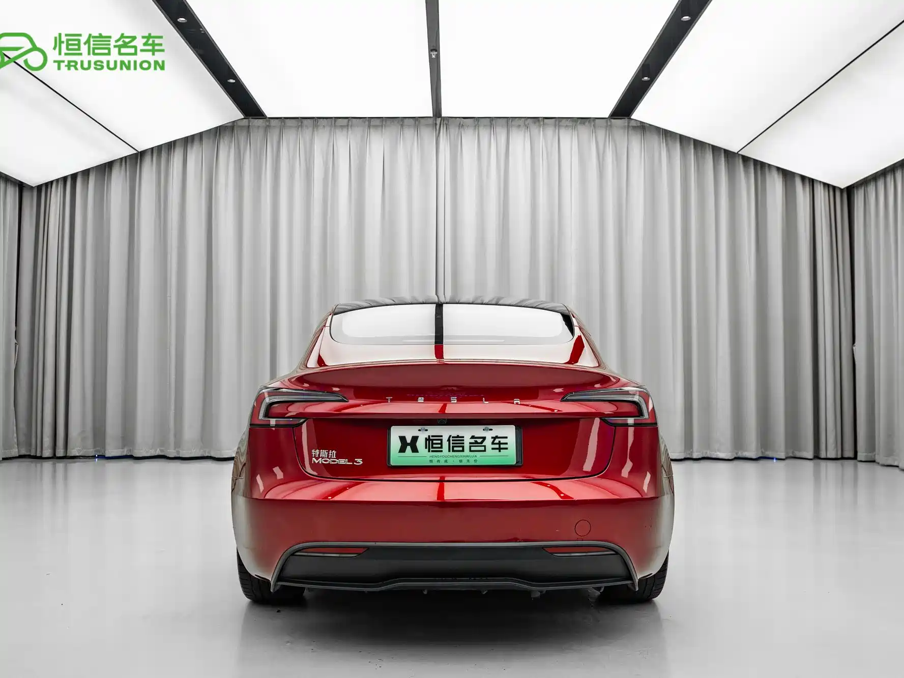 Фото 5 - Tesla Model 3
