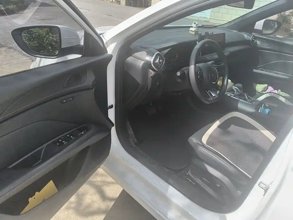 MG MG5 2025 2025 300TGI Global Flagship