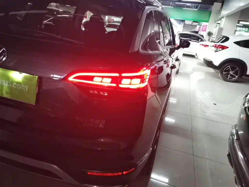 Volkswagen Tayron 2019 330TSI 2WD Luxury China VI фото 8
