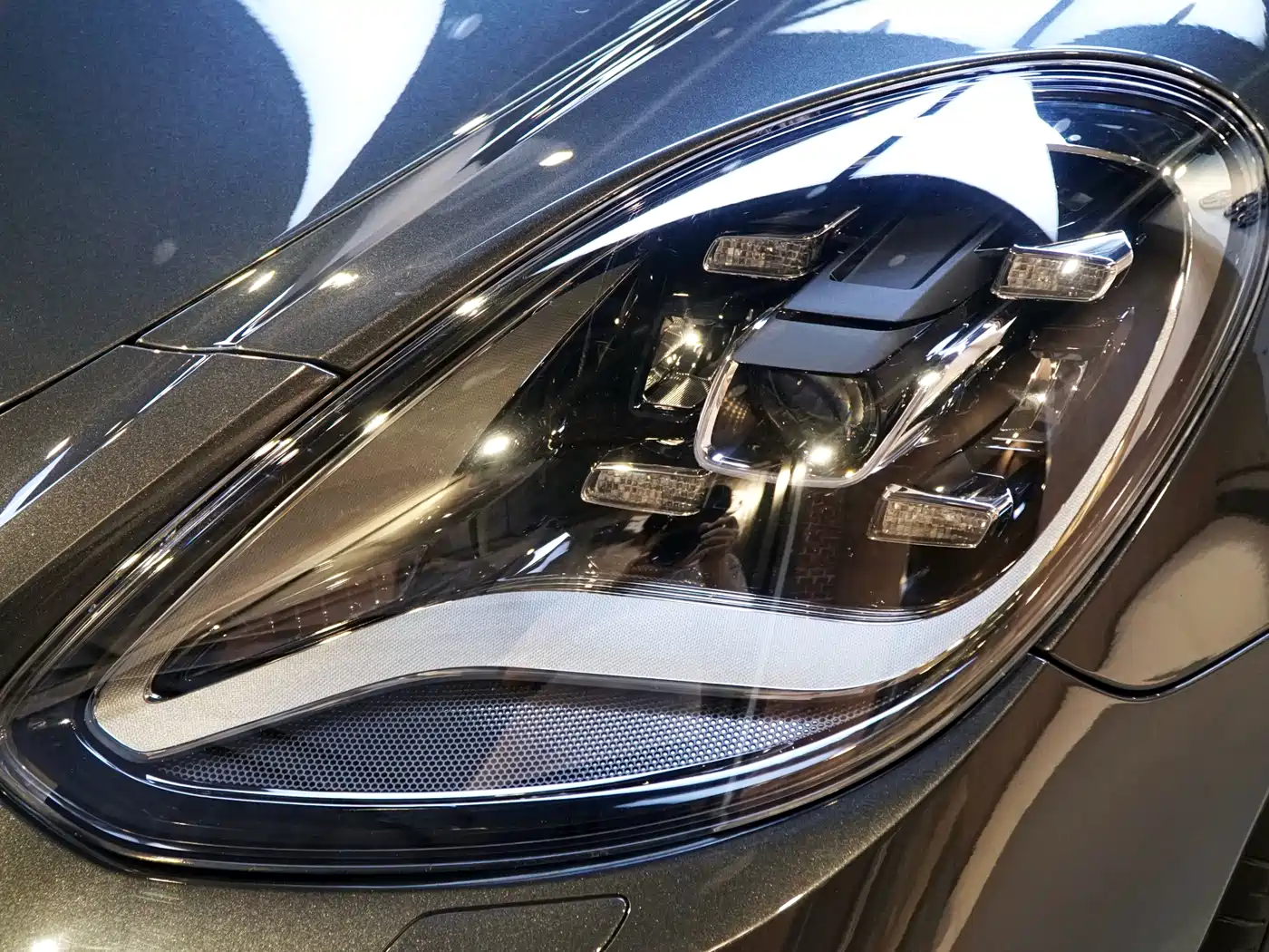 Porsche Panamera 2017 Panamera Turbo Executive Long Wheelbase 4.0T фото 24