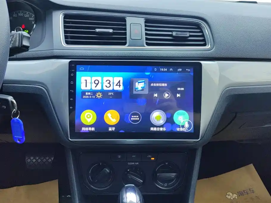 Volkswagen Lavida Tour 2017 1.6L Automatic Trend Edition фото 13