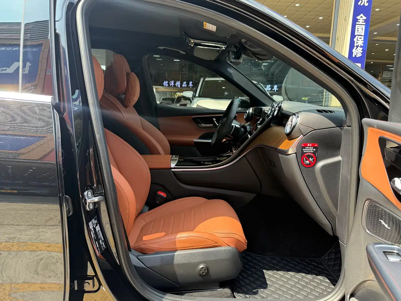 Mercedes-Benz GLC 2023 GLC 300 L 4MATIC Dynamic 7-Seater фото 13
