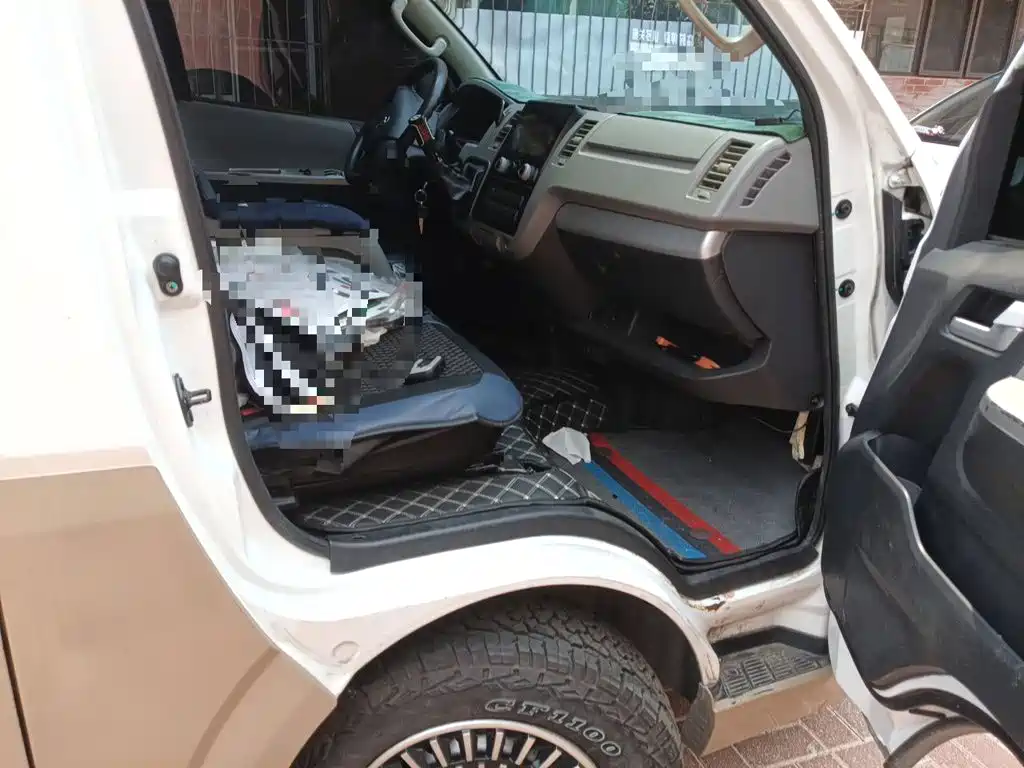 Foton Fengjing G7 2020 2020 Model 2.4L Commercial Long Wheelbase High Roof 6-Seater Business Van China VI 4K22D4M