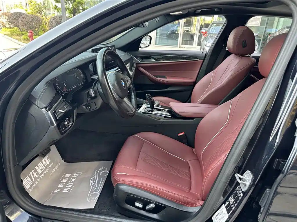 BMW 5 Series 2022 Model Second Facelift 525Li M Sport Package фото 15
