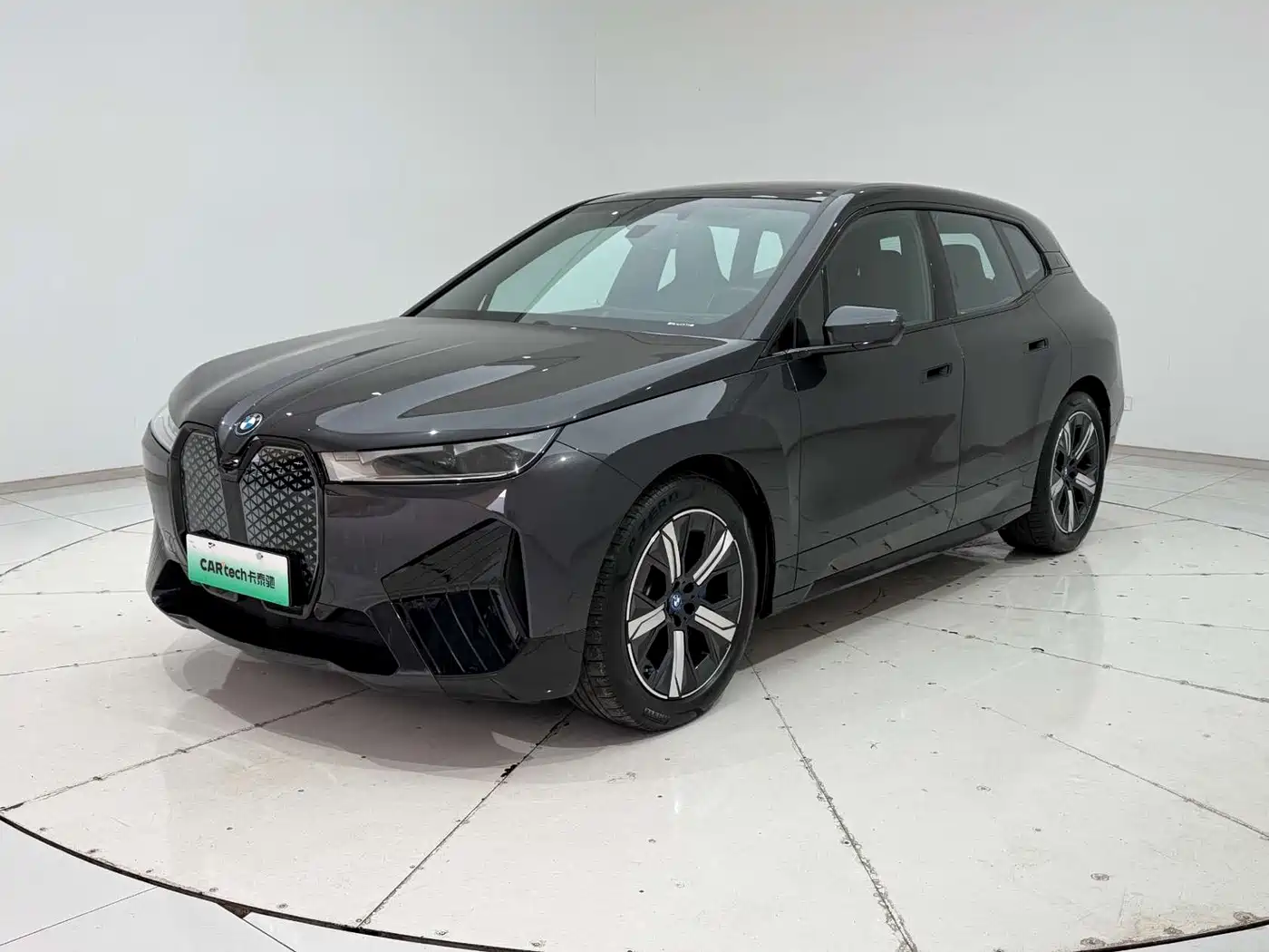 BMW iX 2022 xDrive40 фото 4