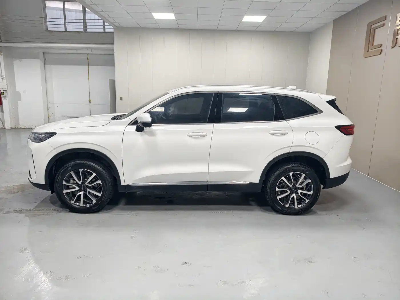 Фото 8 - Haval H6