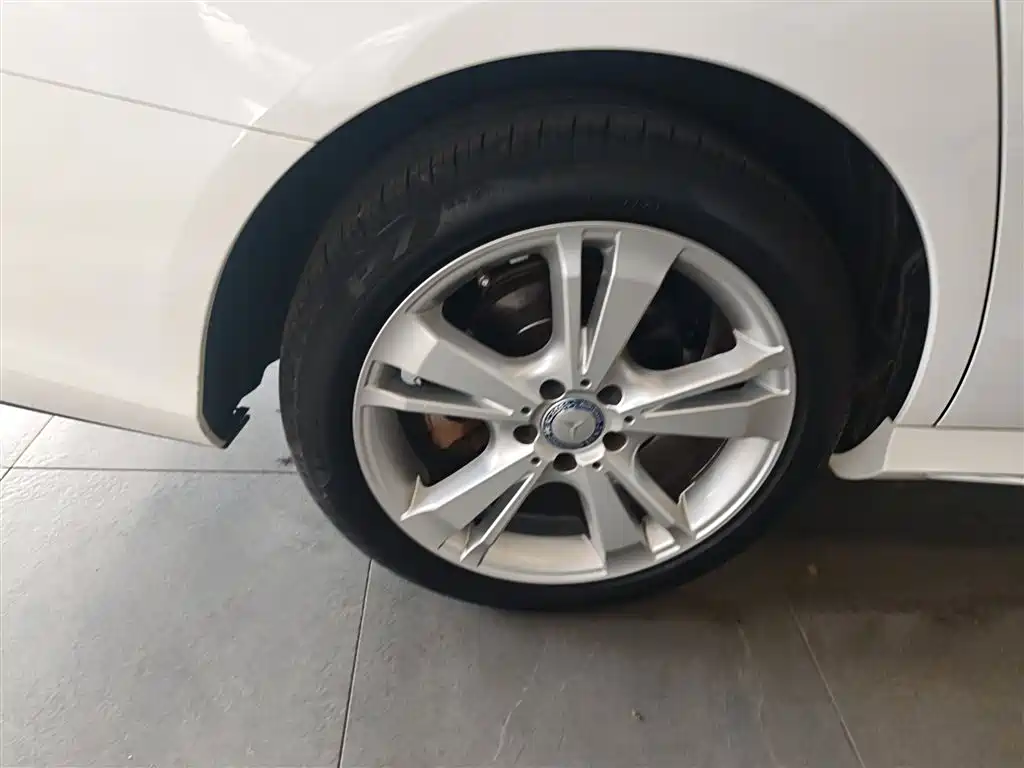 Mercedes-Benz E-Class 2016 E 200 L Sport Type фото 26