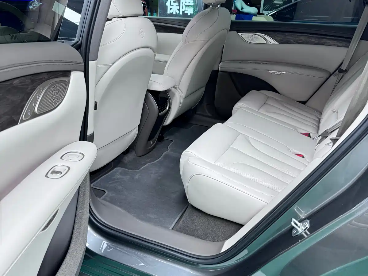 ZHIJI AUTOMOBILE ZHIJI LS7