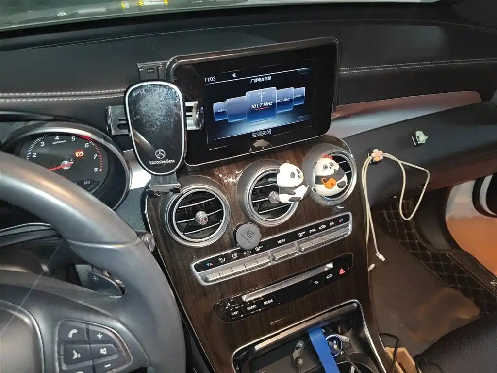 Mercedes-Benz GLC 2016 GLC 260 4MATIC Luxury фото 6