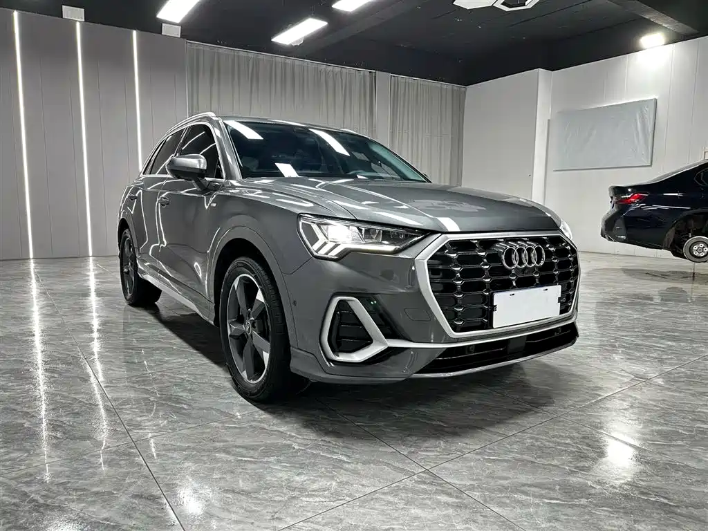 Audi Q3 2022 35 TFSI Fashion Dynamic фото 3