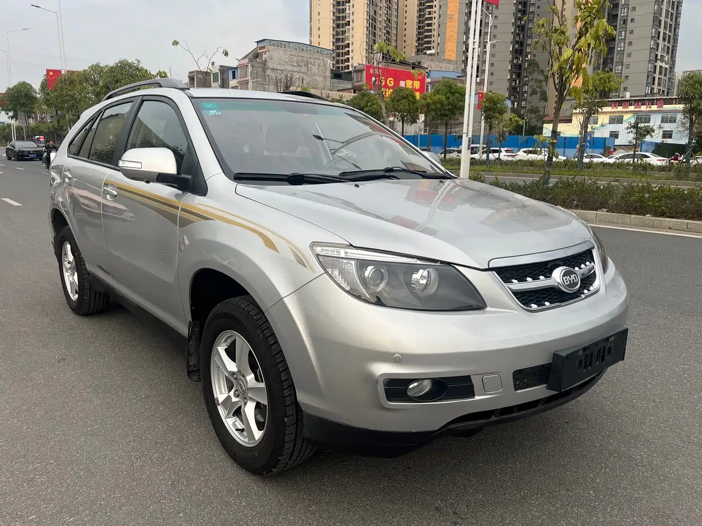 BYD S6 2014 2.4L Automatic Luxury 5-seater фото 2