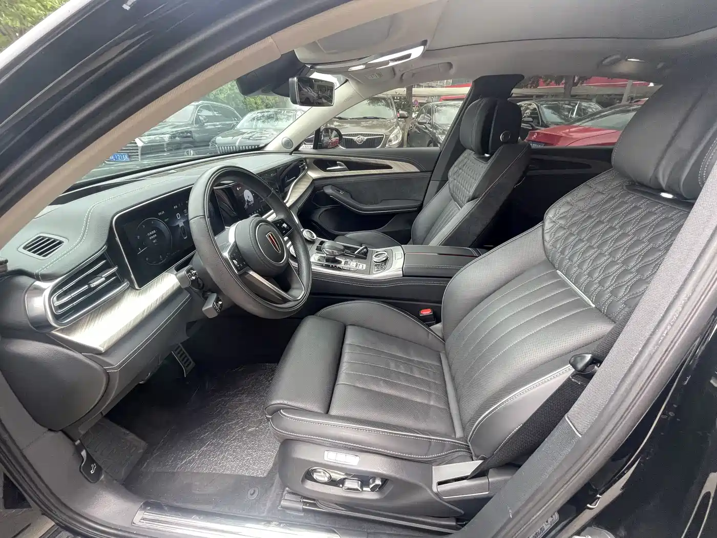 Hongqi H9 2022 2.0T Smart Connect Flag Smooth Edition фото 8