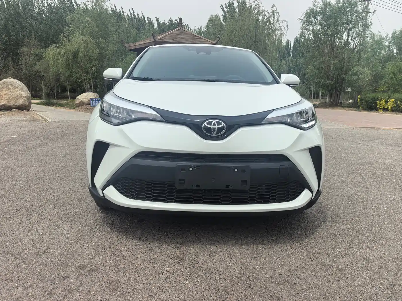 Toyota C-HR 2023 Model 2.0L Comfort Edition фото 2