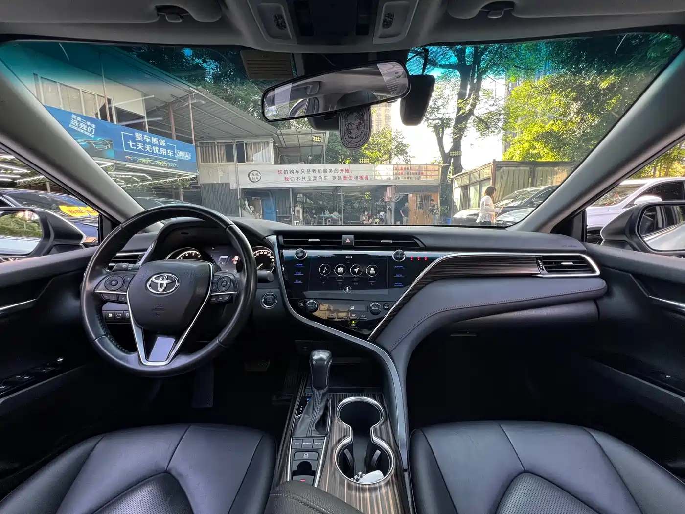 Toyota Camry 2019 2.5G Luxury Edition China VI фото 18