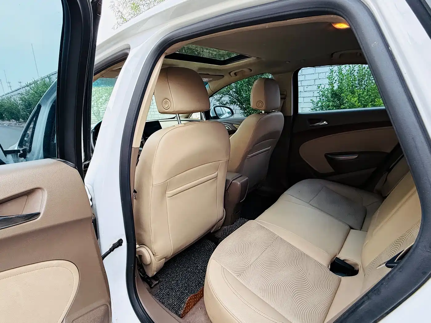 Buick Excelle 2013 Model GT 1.6L Manual Progressive фото 8