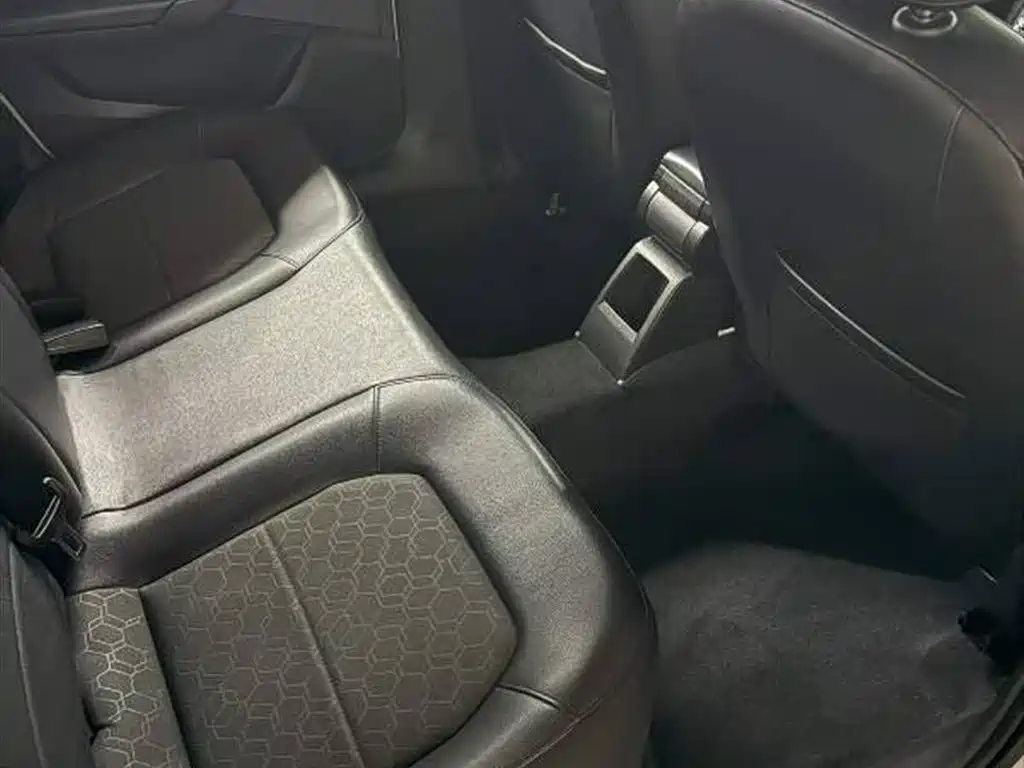 Volkswagen Santana 2015 1.6L Manual Comfort Edition фото 4