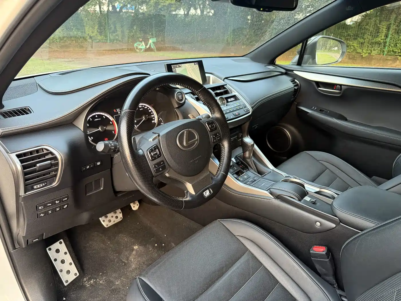 Фото 11 - Lexus NX