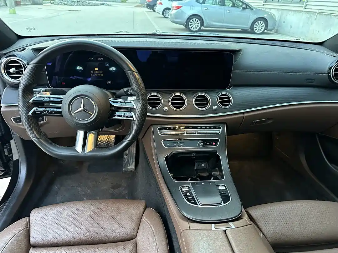 Mercedes-Benz E-Class 2022 E 300 L Sport Fashion фото 5