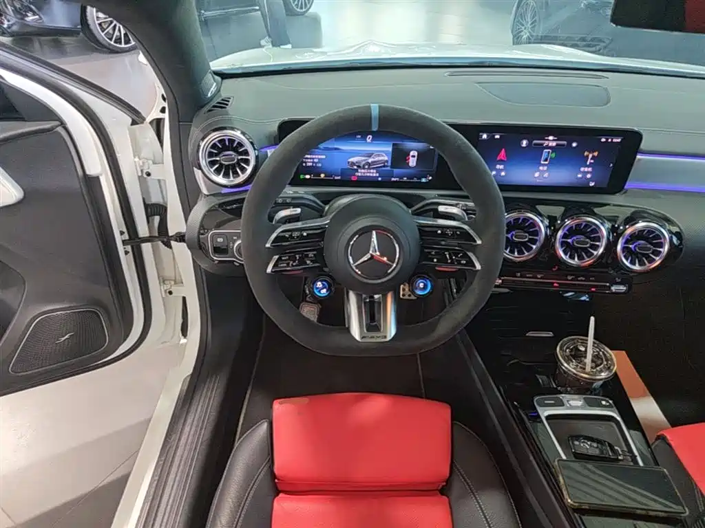 Mercedes-Benz A-Class AMG (Import) 2024 AMG A 35 4MATIC фото 17