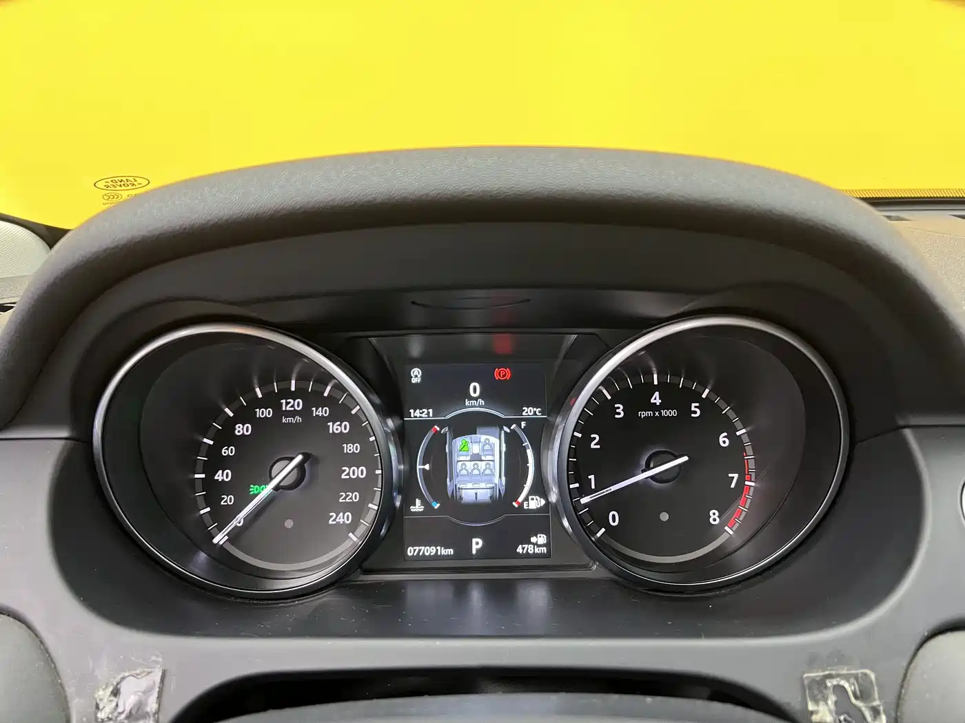 Land Rover Discovery Sport 2018 240PS SE Edition фото 11