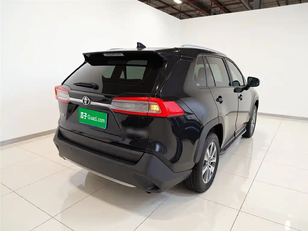 Toyota Wildlander 2022 2.0L CVT FWD Luxury PLUS Edition фото 7