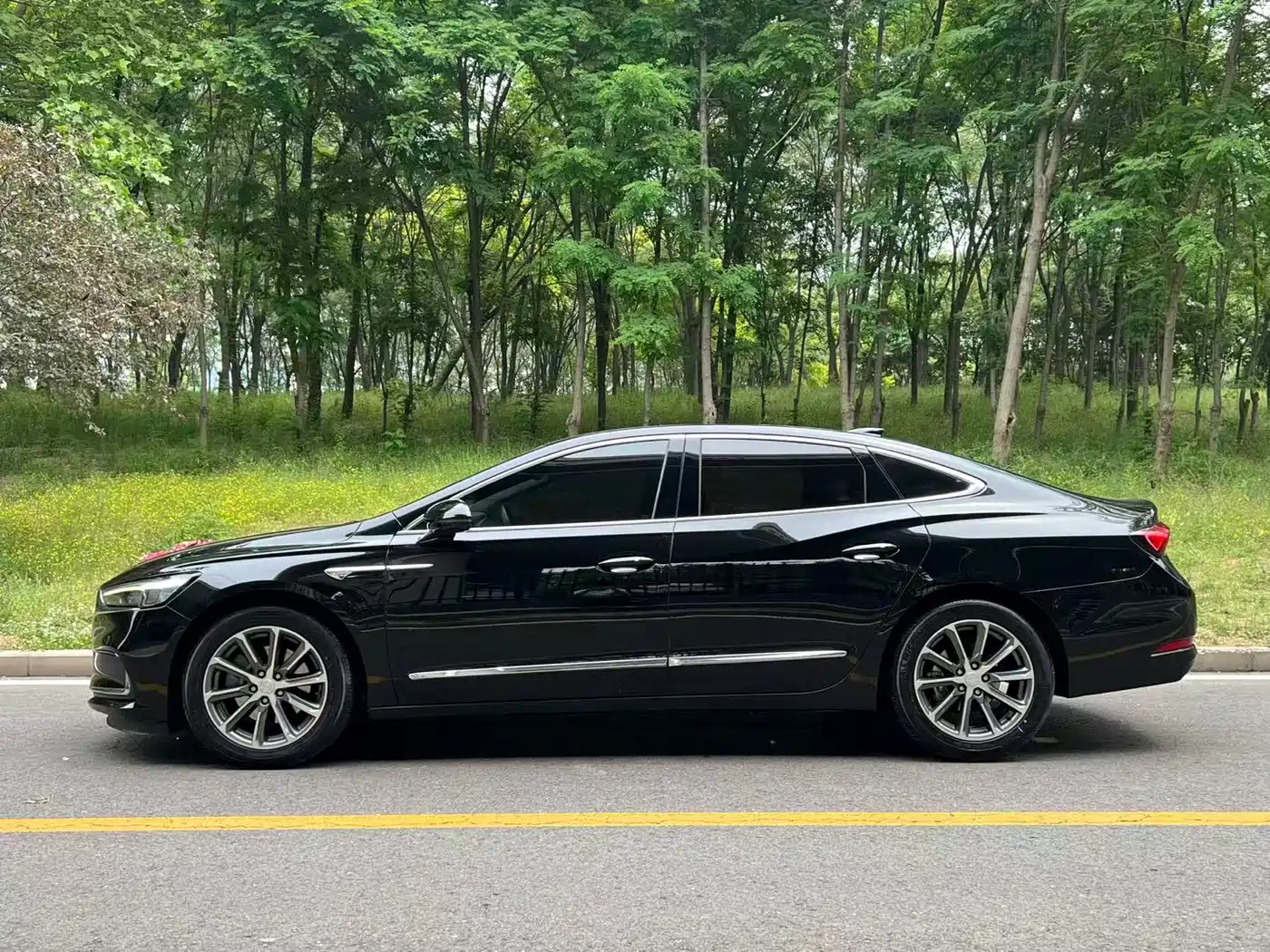 BUICK LACROSSE