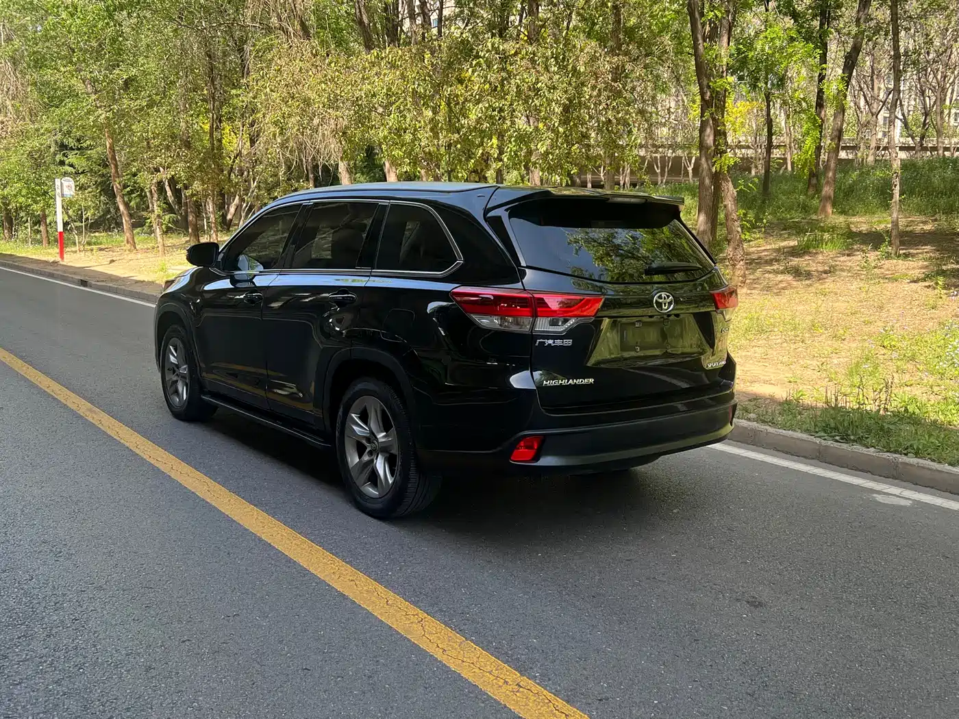 Toyota Highlander 2018 2.0T 4WD Luxury 7-seater China VI фото 3