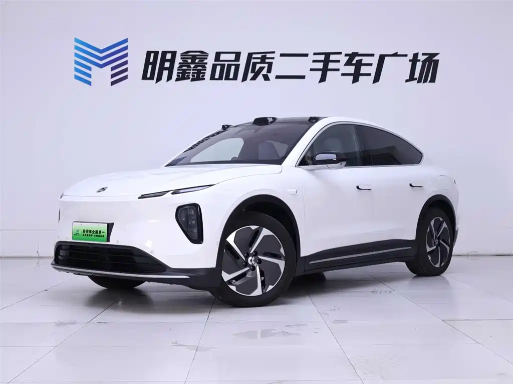 Photo 2 - NIO EC6
