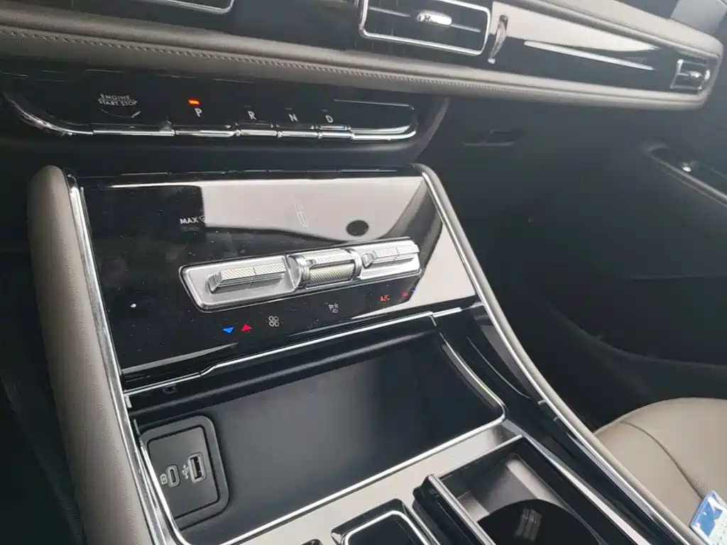 Lincoln Aviator 2025 2024 3.0T V6 AWD Elegance 6-Seater