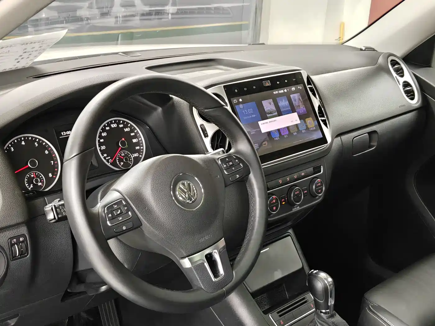 Volkswagen Tiguan 2017 300TSI Automatic 2WD Silk Road Fashion Edition фото 7