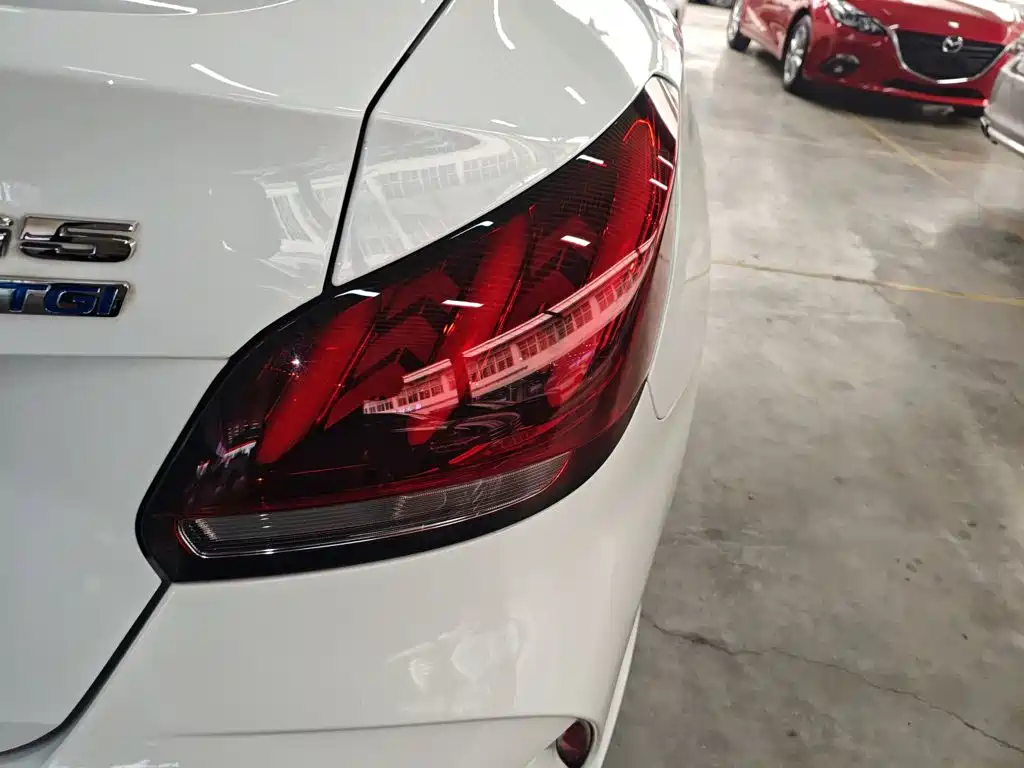 Фото 8 - MG MG5