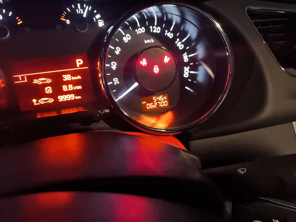 Peugeot 3008 2016 2.0L Automatic Trend Edition фото 5