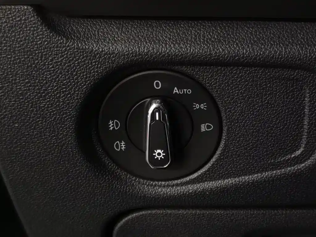 Volkswagen Passat 2019 330TSI Elite Version China VI фото 21