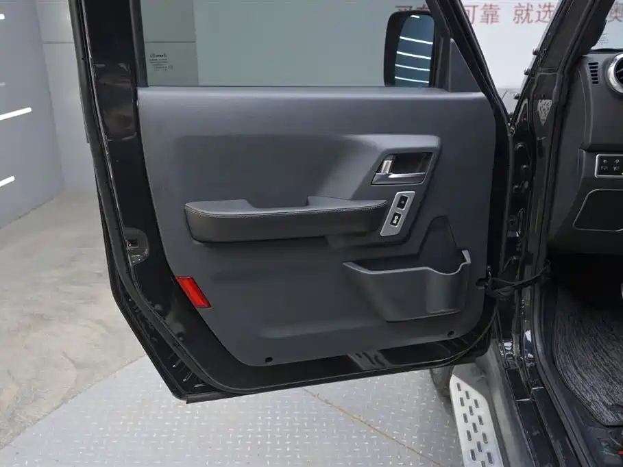 BAIC ORV Beijing Offroad BJ40 2016 Model 40L 2.3T Automatic 4WD Exclusive фото 7