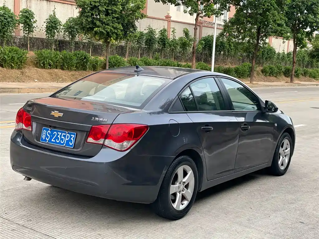 Chevrolet Cruze 2012 1.6L SE AT фото 3