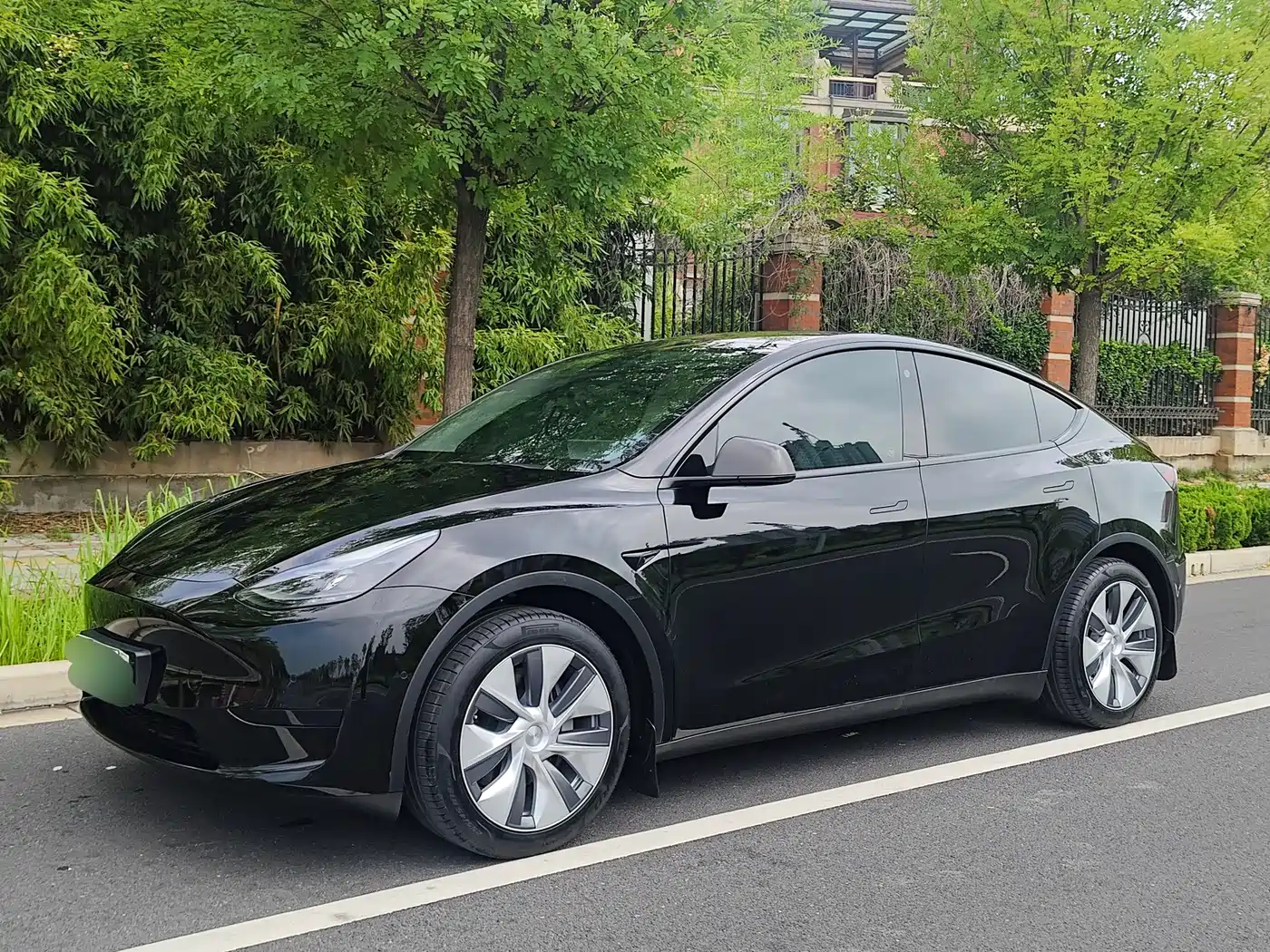 Tesla Model Y 2022 Rear-Wheel Drive Version