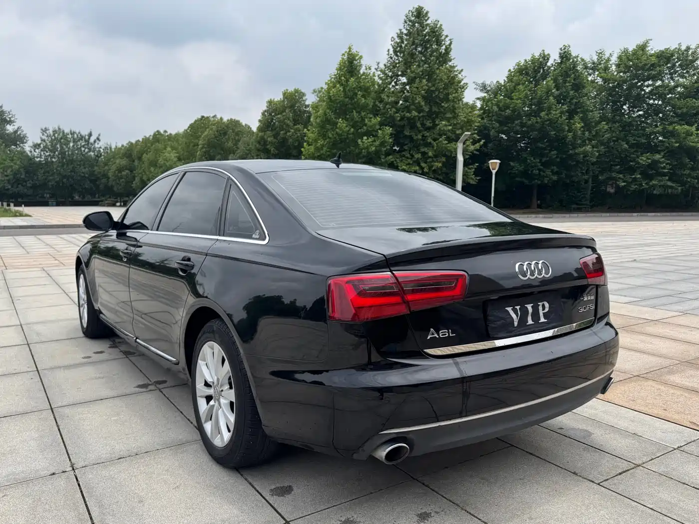 Фото 12 - Audi A6L