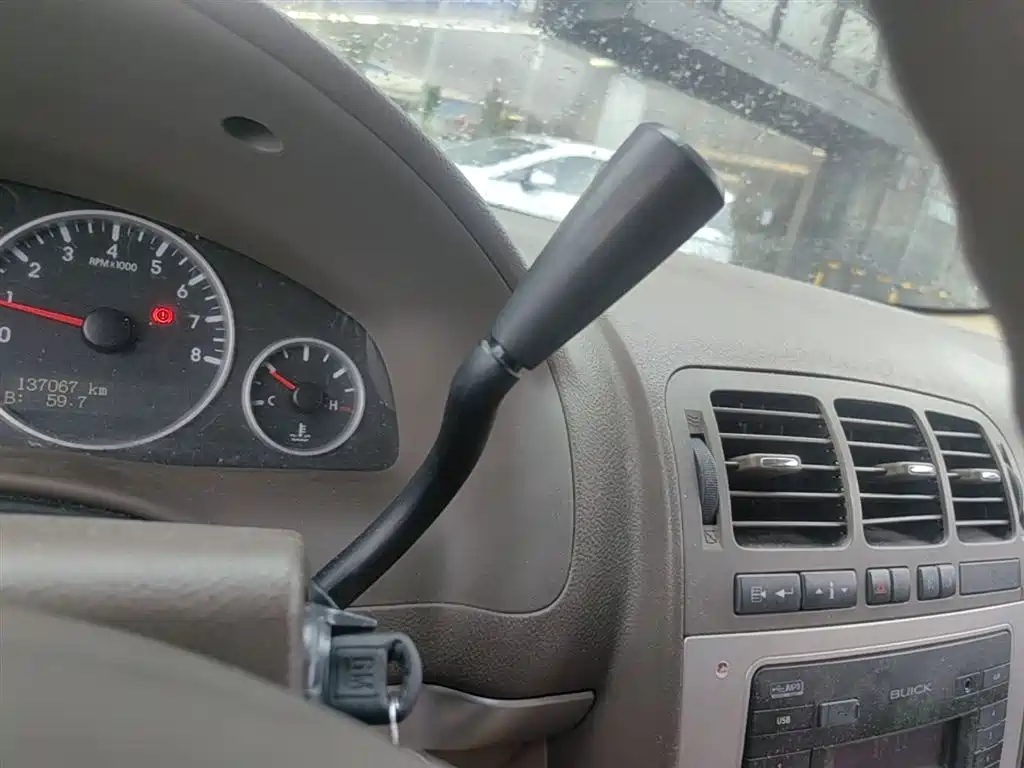 Buick GL8 2014 2.4L Comfort Edition фото 14